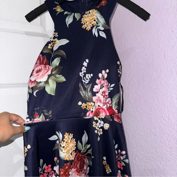 Papaya Floral Dress - Size Small - Picture 2 of 5